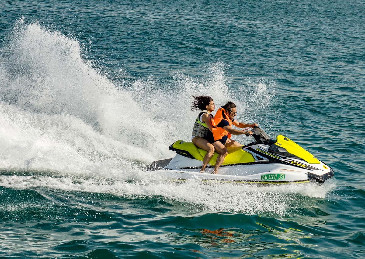 jetski & yacht rentals happy in the water