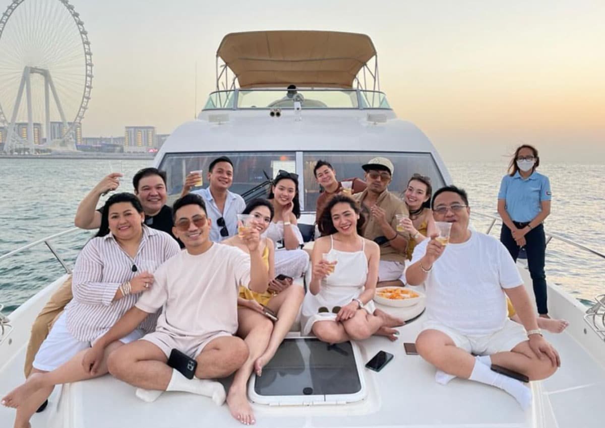 Charter Yacht Rental Dubai For An Unforgettable Cruise Along Dubai Canal