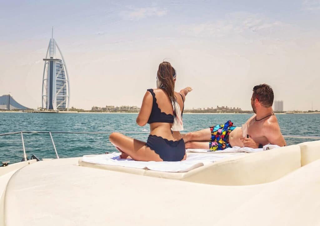 List of the Top 5 Activities to accomplish on a yacht rental Dubai