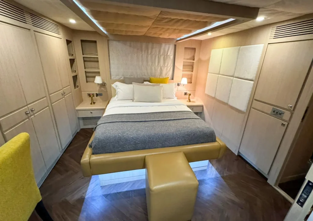 Blue-Moon-64ft-yacht-rental-dubai-marina-bedroom