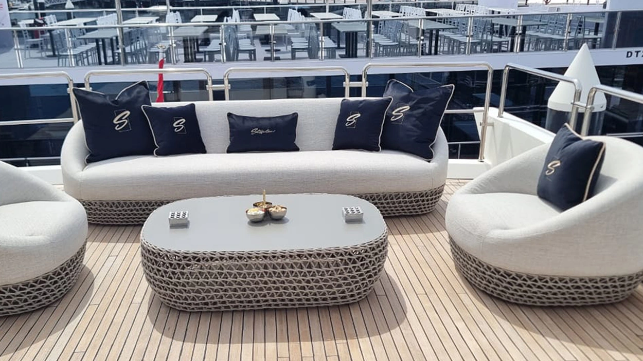Azimut-88ft-11