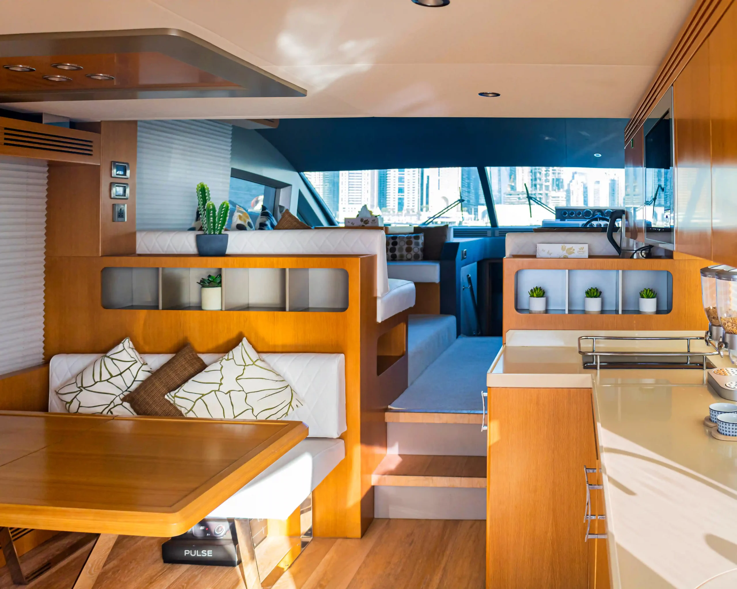 NewYear-48ft-yacht-rental-dubai-9