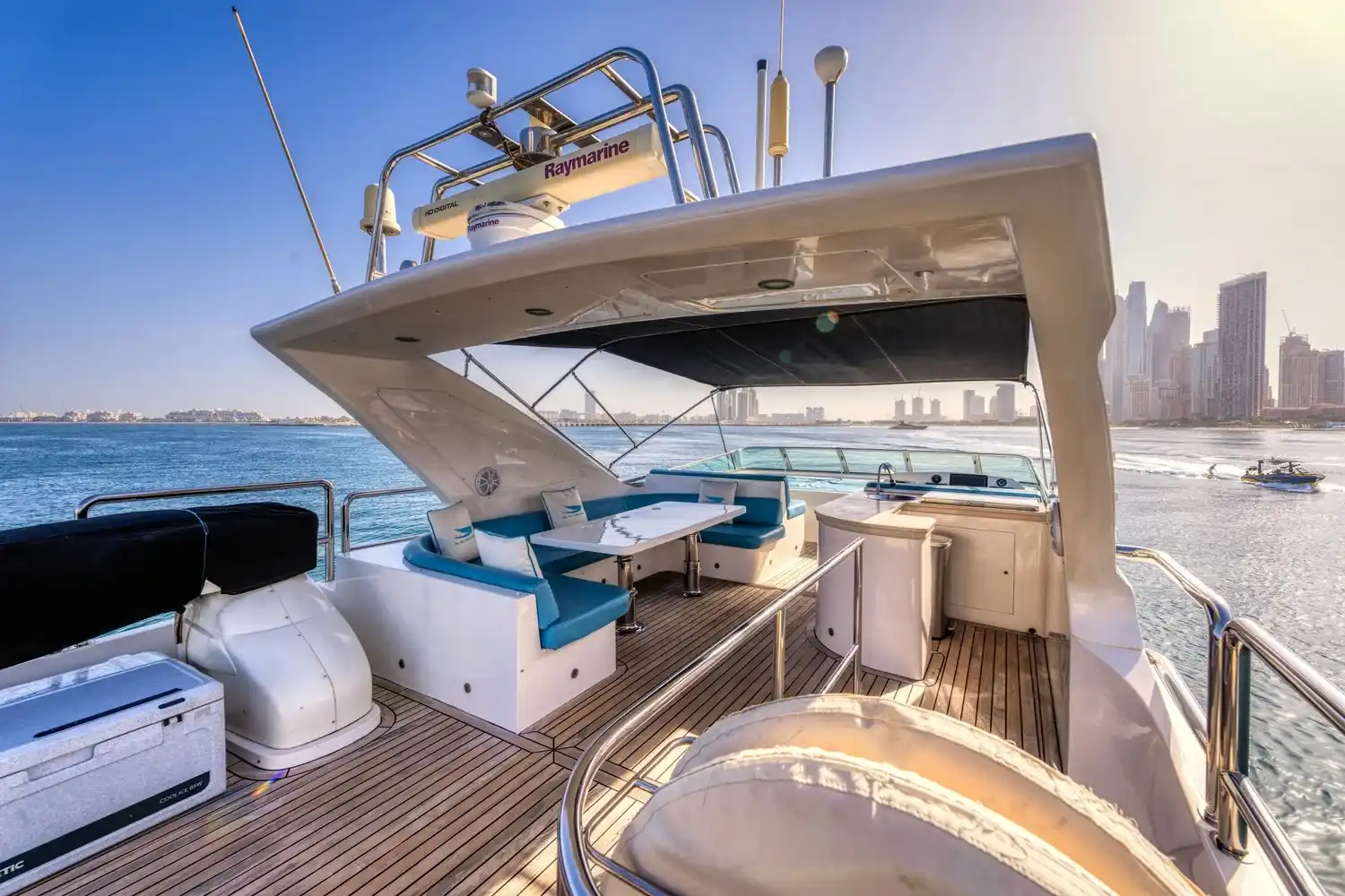 NewYear-yacht-77ft-rental-dubai