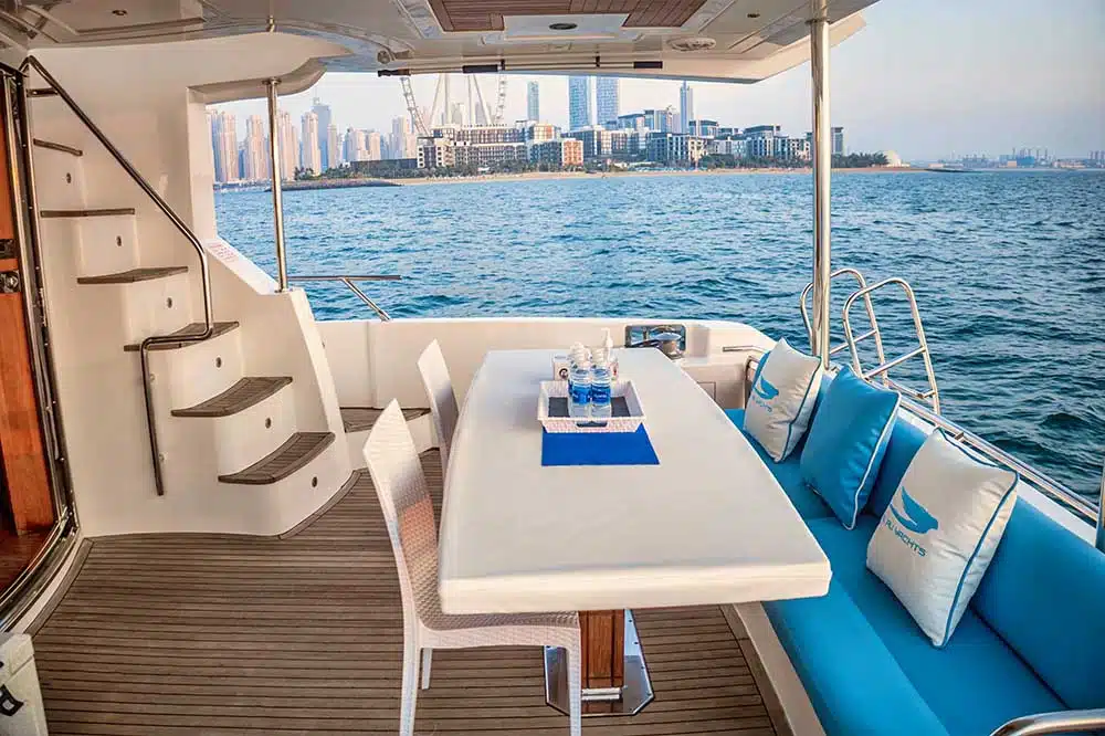new-year-yacht-rental-bluemoon-64ft