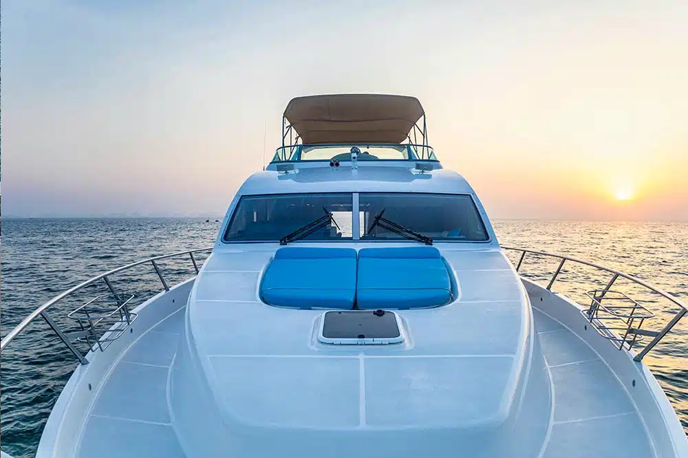new-year-yacht-rental-bluemoon-64ft