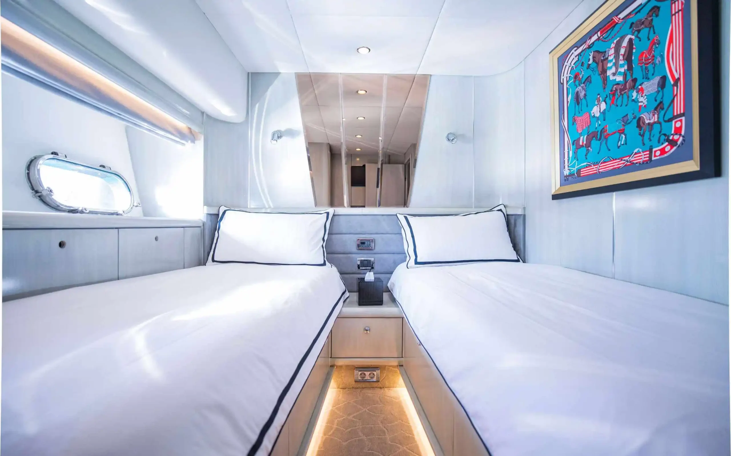 Black Diamond yacht for private charter in Dubai