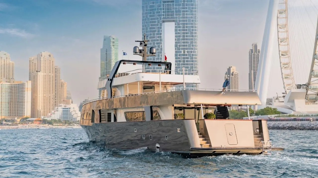 Celestia-151ft-3