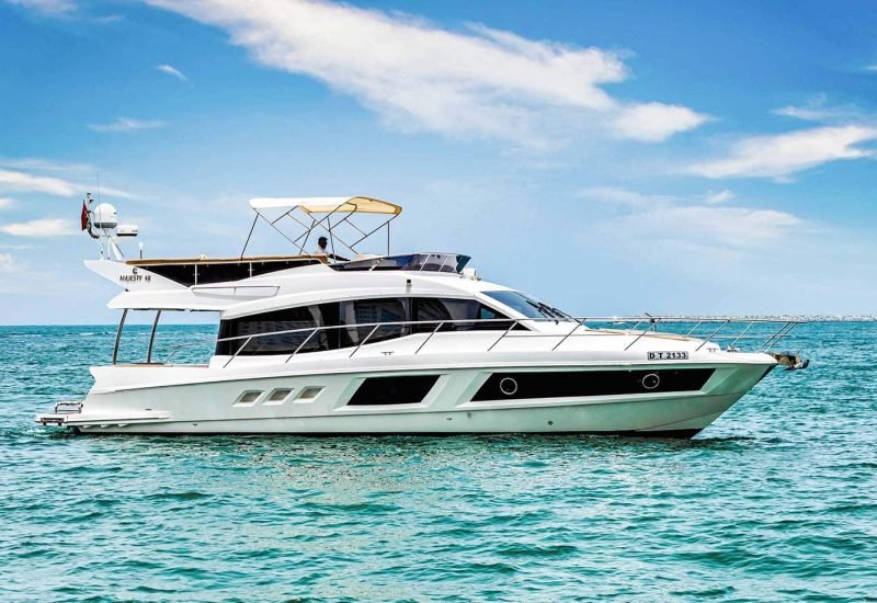 Why you should book a yacht rental Dubai when visiting the city?